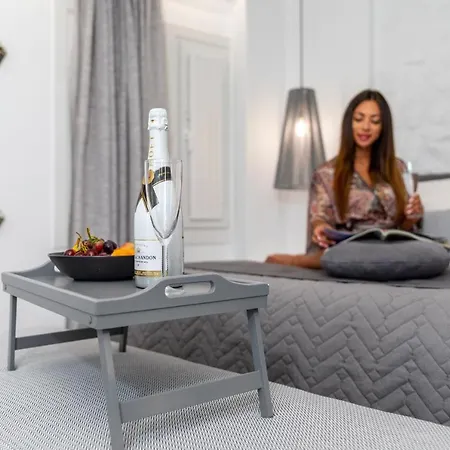 El_puerto Luxury Port *